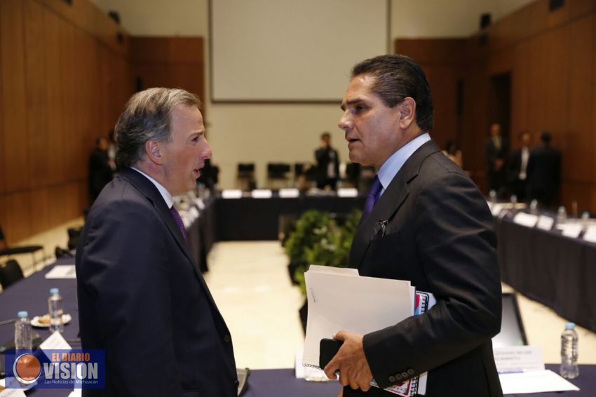 Éxito de las ZEE, indispensable para abatir el rezago en México: Silvano Aureoles 