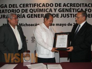 Acreditan la calidad del Laboratorio de Química y Genética Forense