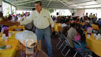 Investigación y especialización, necesarias para el desarrollo agrario: Bautista