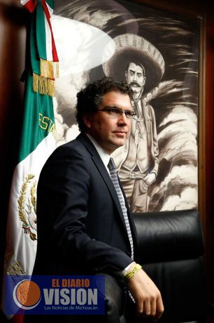 Armando Ríos Piter impartirá conferencia sobre candidaturas independientes en Facultad de Derecho
