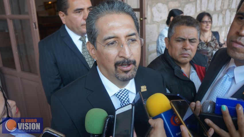 Lamenta Medardo Serna descuento a trabajadores que recurrieron a la toma