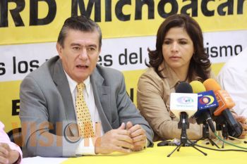 Pico de gallo, la columna de la política michaocana