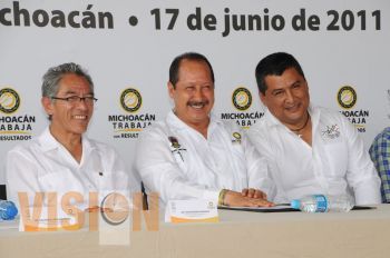 Leonel Godoy fue testigo de honor de la Declaración de Arteaga