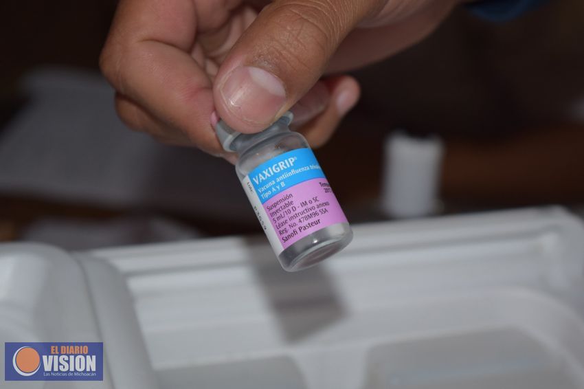 Continúa SSM aplicación de 600 mil vacunas contra la influenza