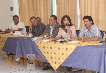 Reconocen alcaldes del PRD valentía y entereza de Minerva Butista