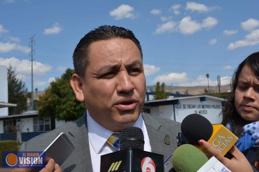 Víctor Manríquez ya no irá a reelección por Uruapan, ahora se va a Diputación federal 