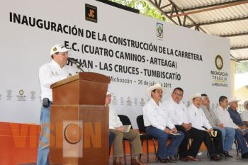 Inauguró LGR carretera hacia Tumbiscatío con una inversión de 528 millones