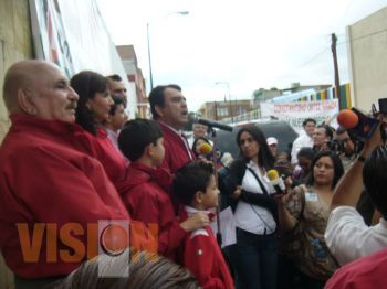 Constantino Ortiz se registra por la alcaldía de Morelia