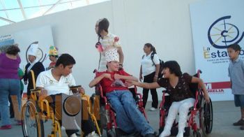 Morelianos se suman al voluntariado del centro de la cultura para la discapacidad