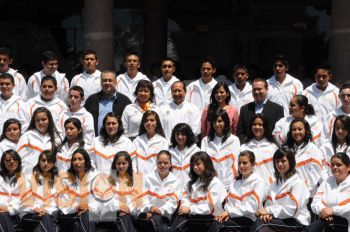 La educación es la ruta directa para disminuir las desigualdades: LGR