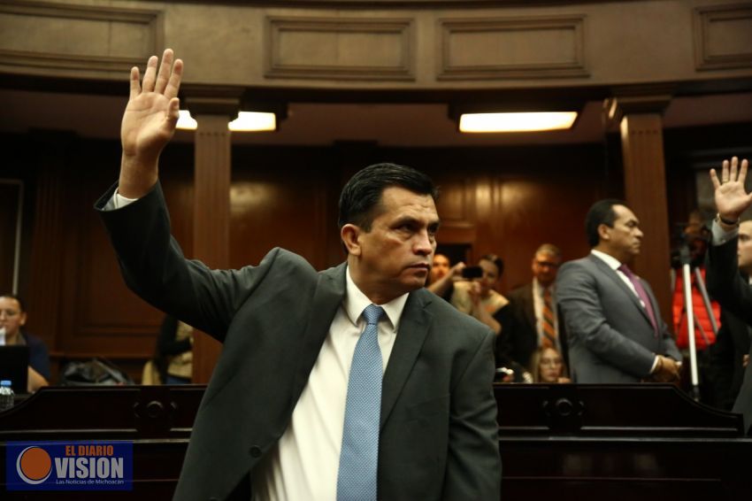 Federación y Estado deben dar certeza a magisterio: Javier Estrada
