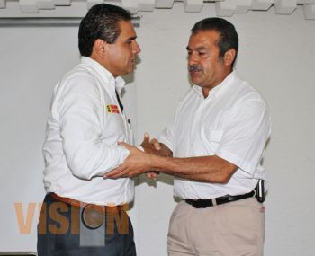 Raúl Morón se integra a los trabajos de campaña de Silvano Aureoles