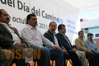Con trabajo hay que responder a la crisis financiera por interés electoral.