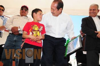 Supervisó Godoy Rangel los avances en las obras de la construcción de viviendas en Angangueo