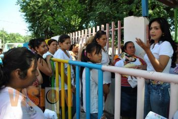 Vamos a cerrarle el paso al regreso de la imposición y el conservadurismo: Iris Mendoza