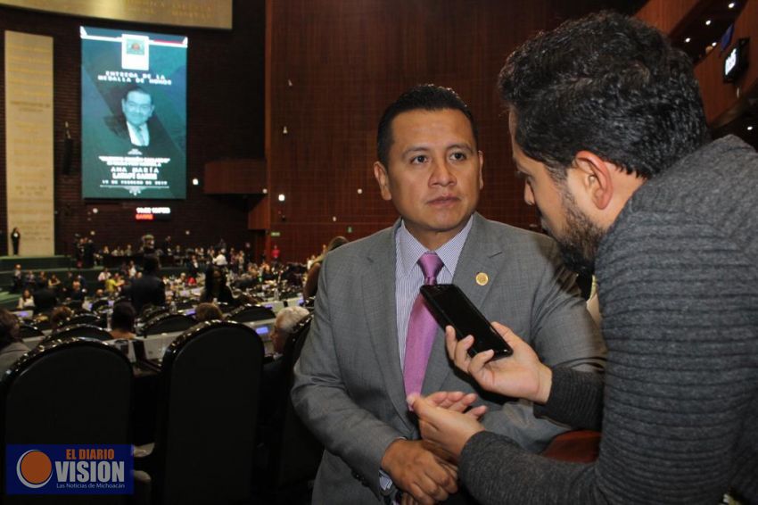 Advierte Torres Piña que este año van por endurecer leyes anticorrupción 