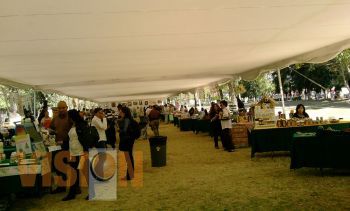 Feminas realizan exposición   