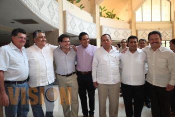 Participa Silvano Aureoles en la Plenaria de Diputados del PRD