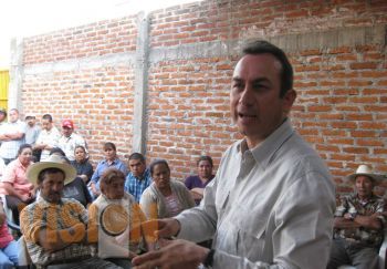 Propone Toño Soto la modernización energética y la congruencia en lo tributario de ser Senador