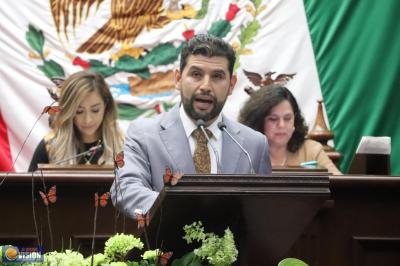 Octavio Ocampo propone poner orden en asilos y casas para garantizar cuidados a adultos mayores