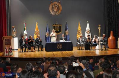 Nicolaitas ejemplares reciben Presea "Vasco de Quiroga" 2026, de manos de la Rectora Yarabí Ávila