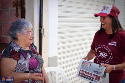Caminar el territorio e informar casa por casa fortalece organización del pueblo: Celeste Ascencio