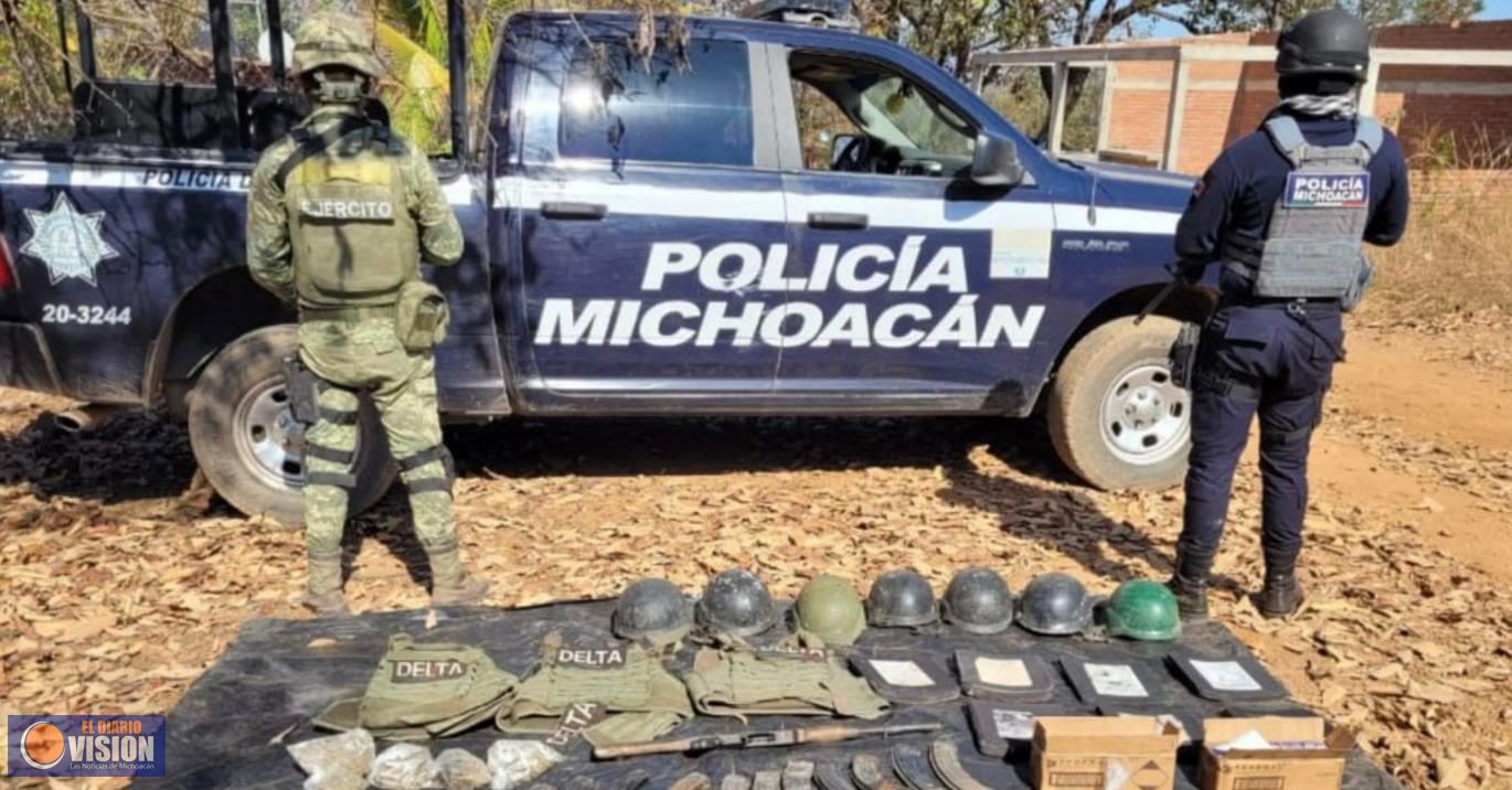 Tras operativo en Aguililla, SSP y Sedena aseguran fusil, 328 cartuchos y 25 artefactos explosivos