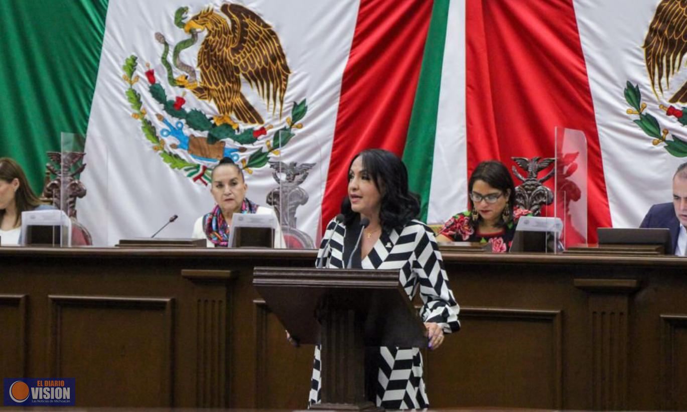 Presenta Lupita Díaz iniciativa que busca fortalecer estrategia de centros de atención para mujeres