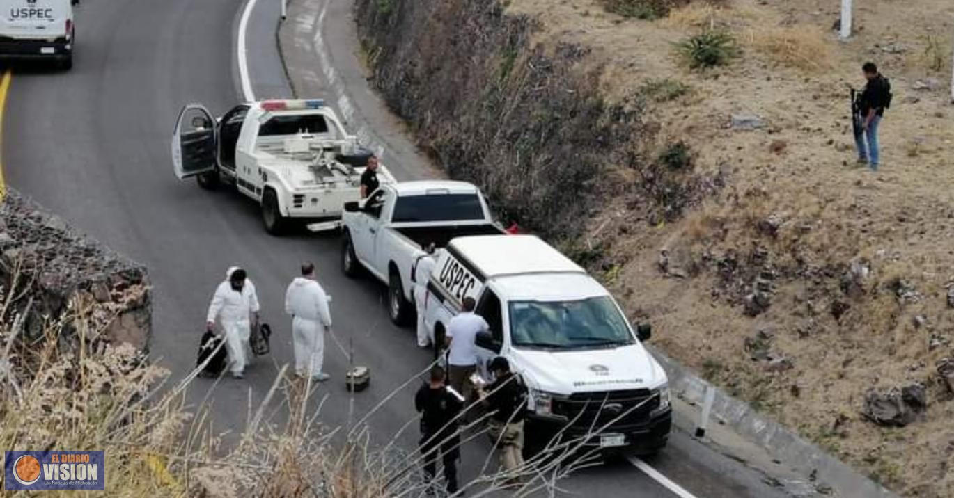 Dejan seis cadáveres baleados de hombres en una camioneta