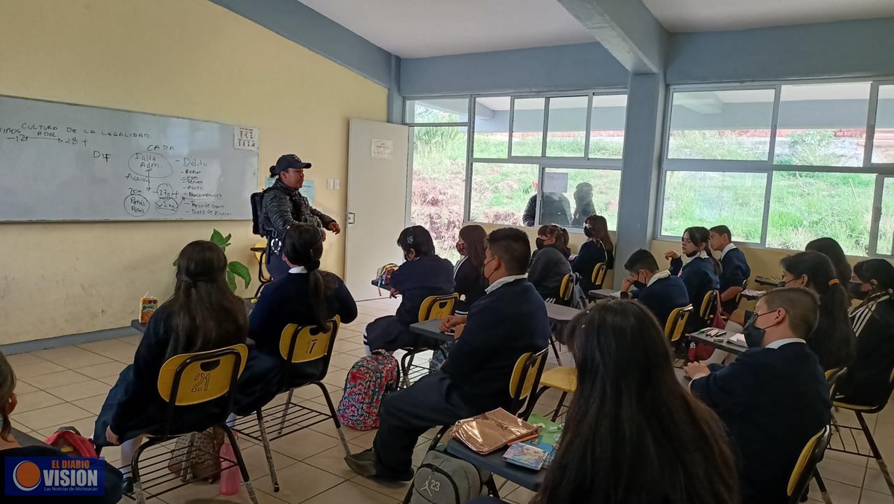 SSP imparte taller de prevención del delito a alumnos de secundaria, en Morelia