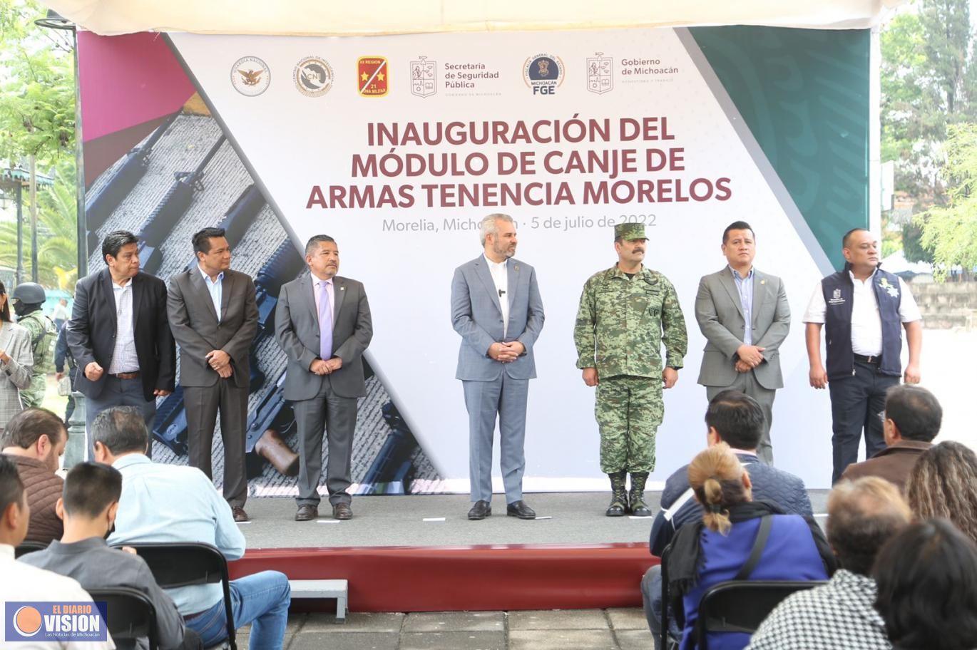 Inaugura gobernador y titular de la SSP el módulo de canje de armas en la Tenencia Morelos