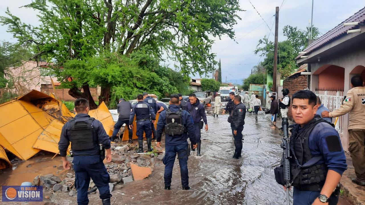 Un muerto y 100 casas dañadas, deja tromba en Villamar, Michoacán