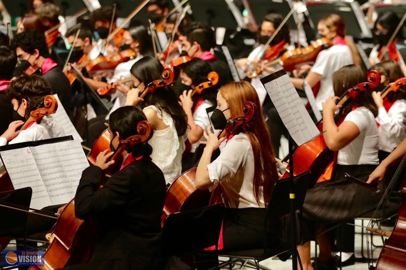 Alfredo Ramírez Bedolla asistió al concierto de la Orquesta Sinfónica Infantil de México (OSIM) 