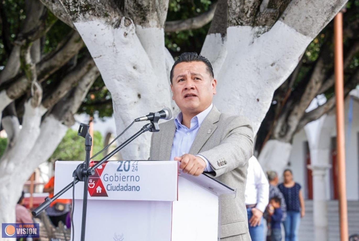 Educación, motor de la transformación de Michoacán: Torres Piña