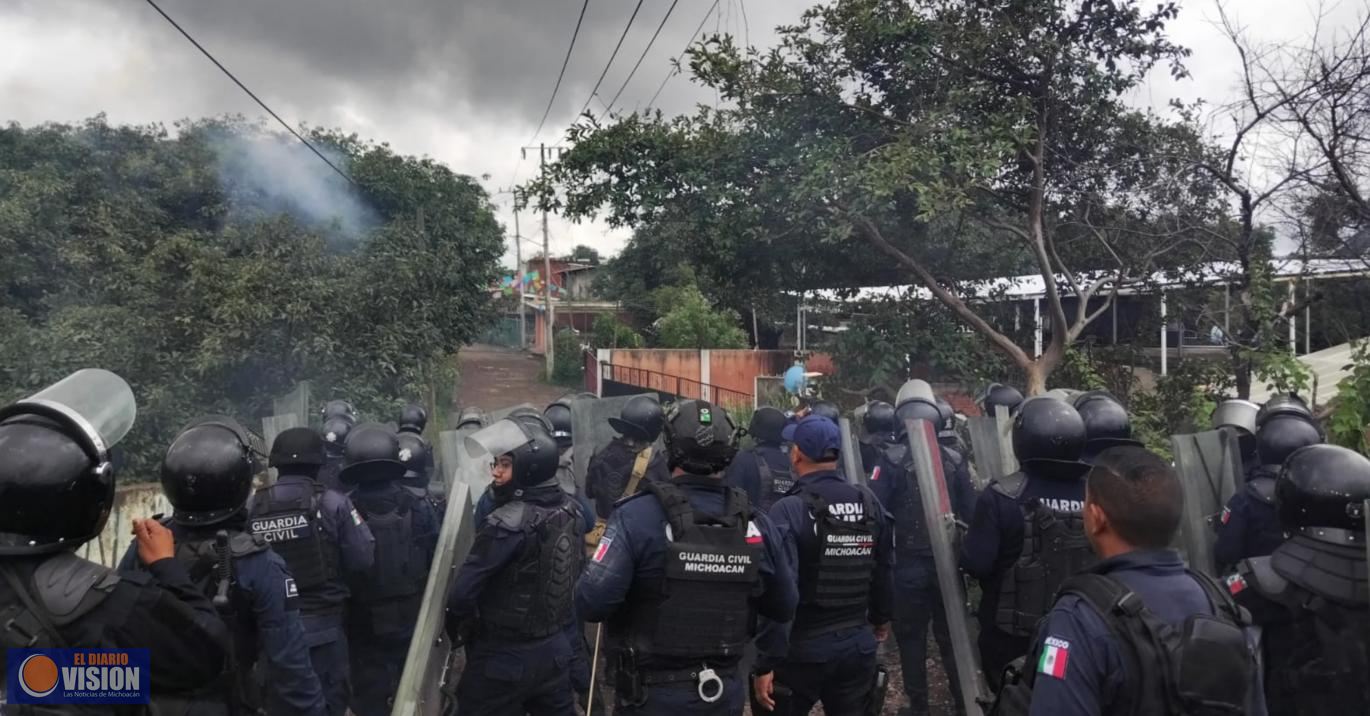 SSP impide nuevo intento de civiles de bloquear las vías del tren en Caltzontzin 