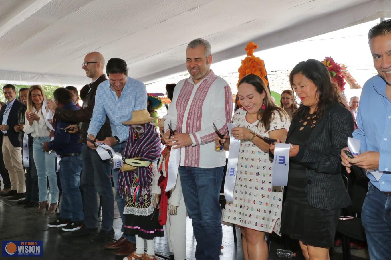 Inaugura Bedolla XII Feria Nacional de la Catrina de Capula