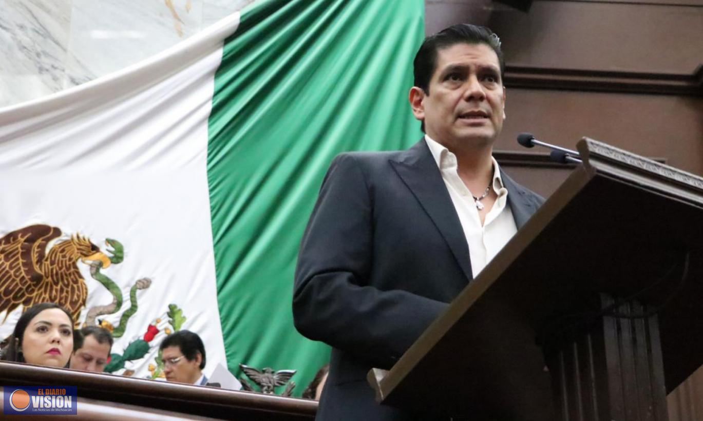 Busca Ernesto Núñez prevenir el suicidio en Michoacán