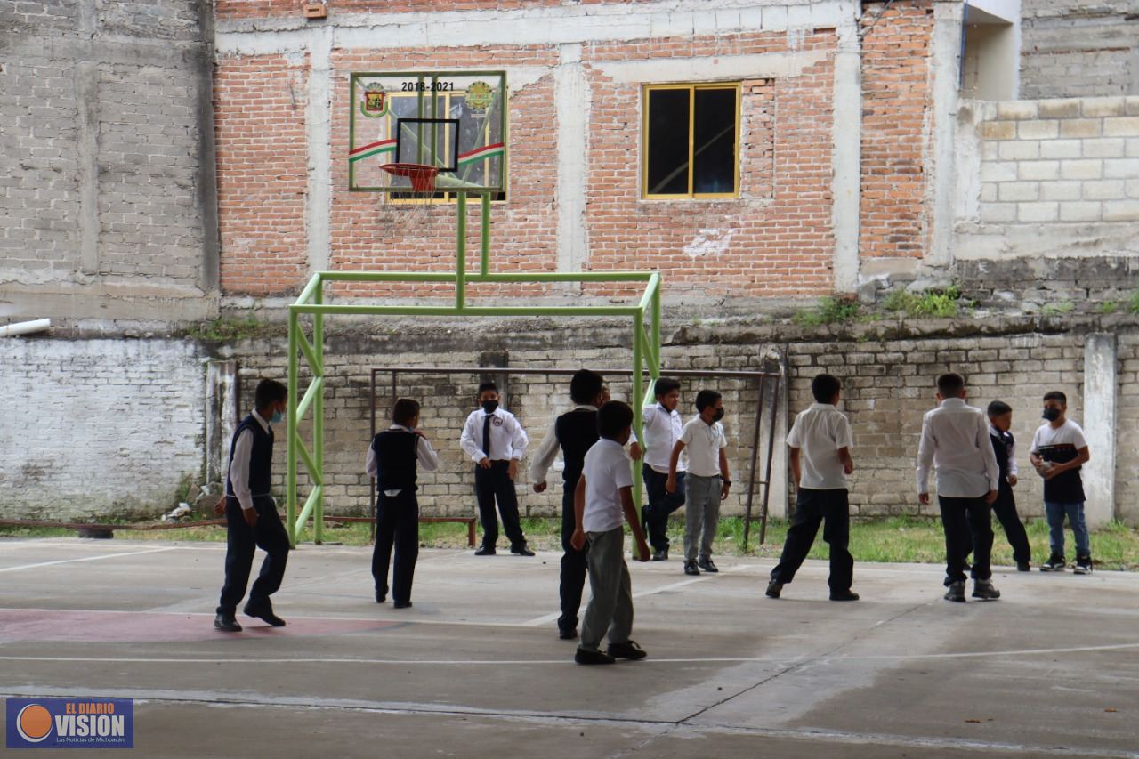 Trabaja SEE la prevención de adicciones entre los alumnos