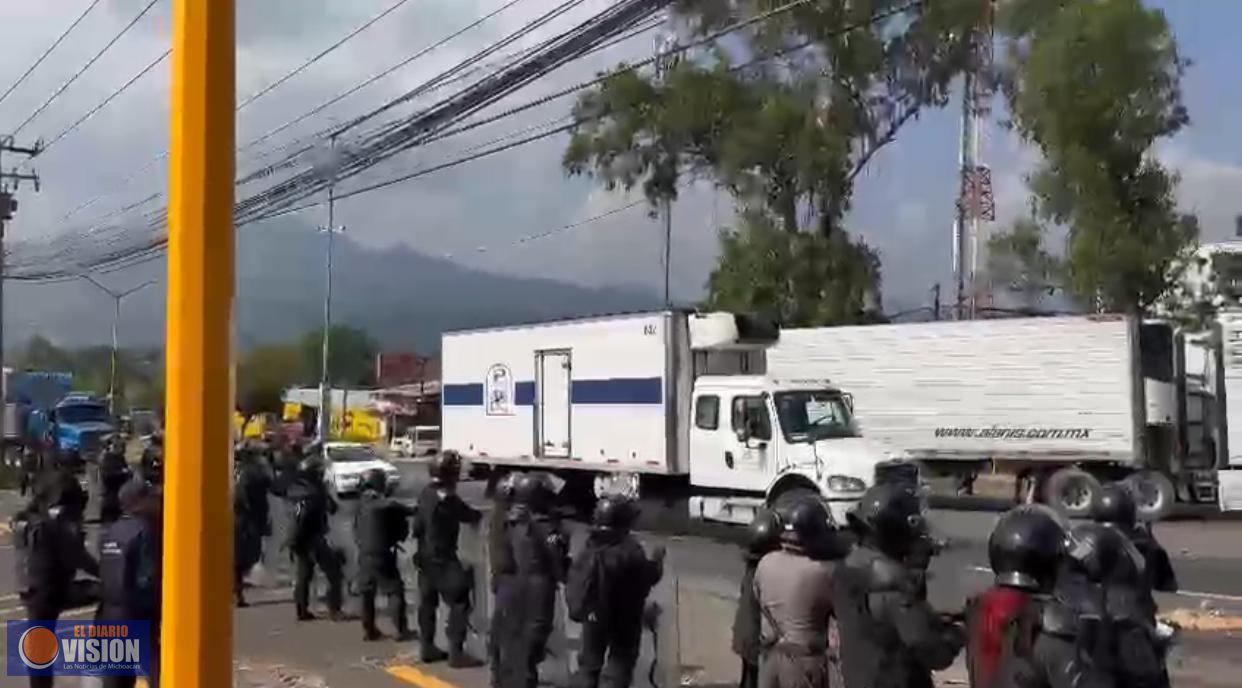 Libre, circulación vial en las inmediaciones del Boulevard Industrial en Uruapan: SSP