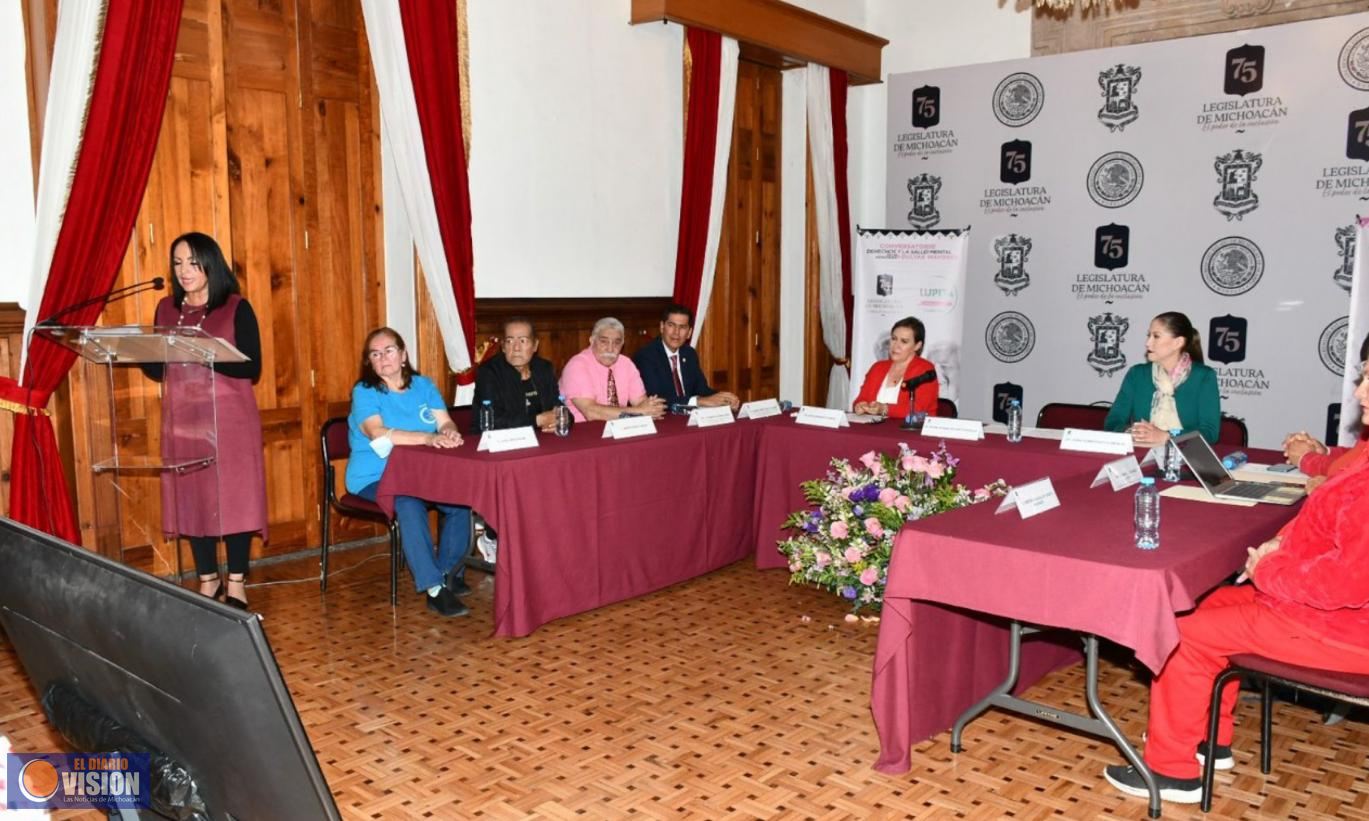 Organiza Lupita Díaz conversatorio dirigido a personas adultas mayores