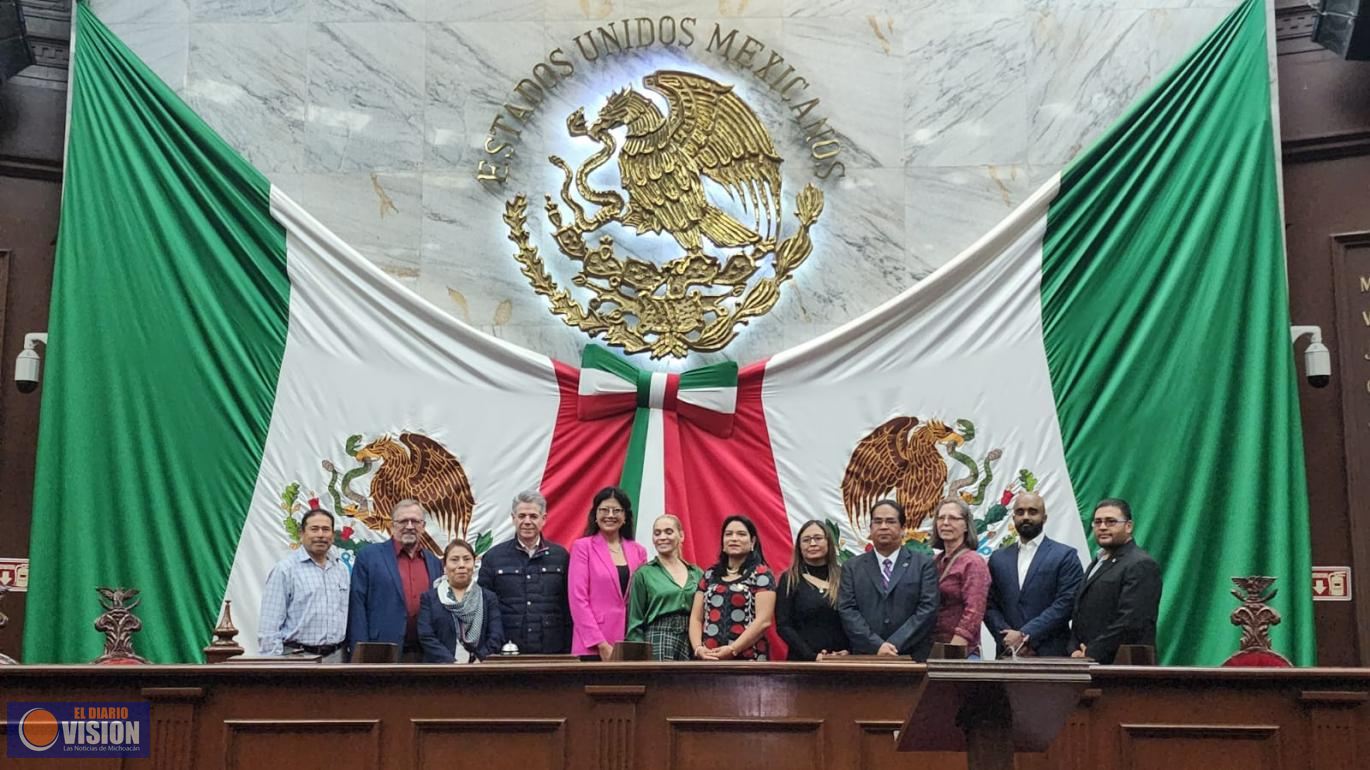 Karina Villa, Senadora Demócrata de Estados Unidos, visitante distinguida del Congreso Michoacano