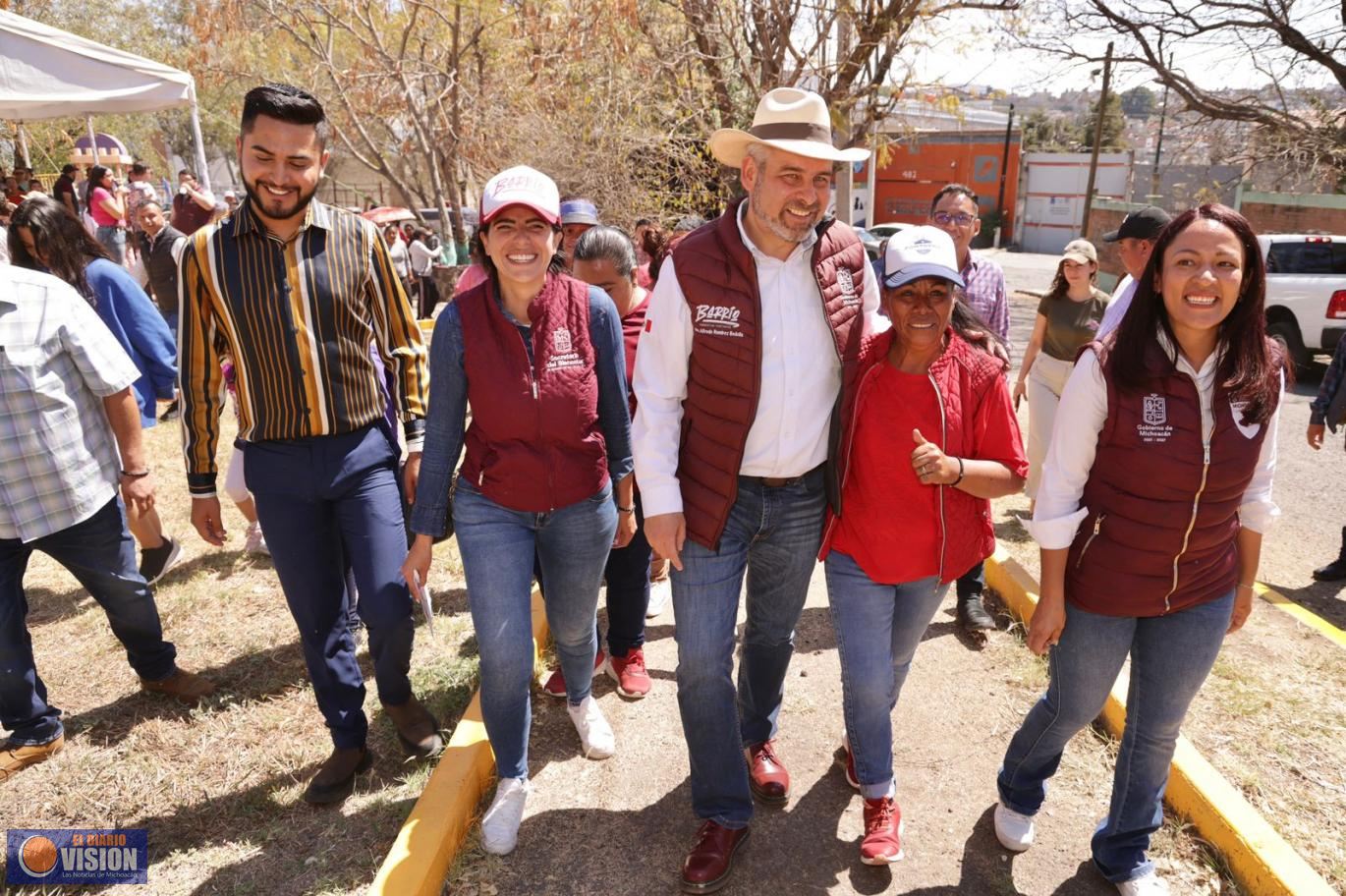 En Morelia, visita Bedolla una de las 100 colonias beneficiadas con Barrio Bienestar Fortapaz