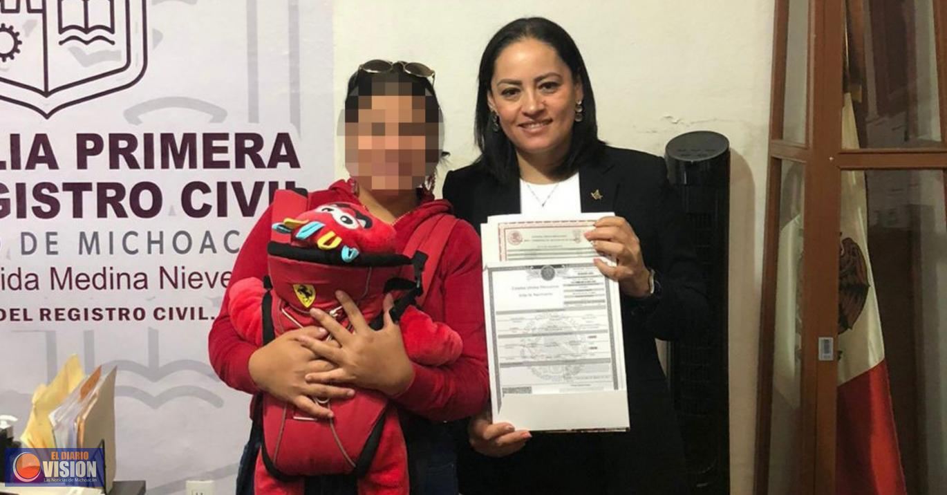 Realiza Segob registro de menor hijo de ciudadana venezolana