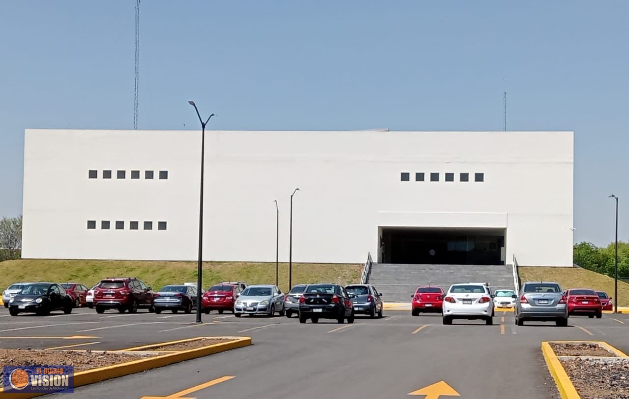 Edificios de la Rectoría , la rueca de la historia, en la Universidad Michoacana