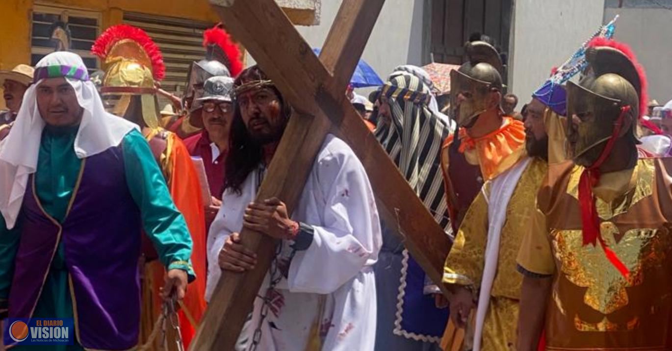 Procesiones y Viacrucis destacan este viernes en todas las regiones de Michoacán