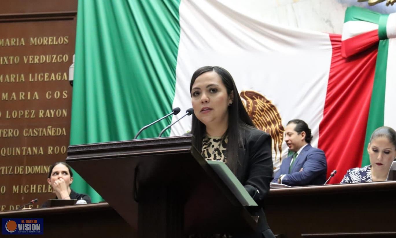 Presenta Liz Hernández, iniciativa para crear resoluciones judiciales de fácil comprensión 