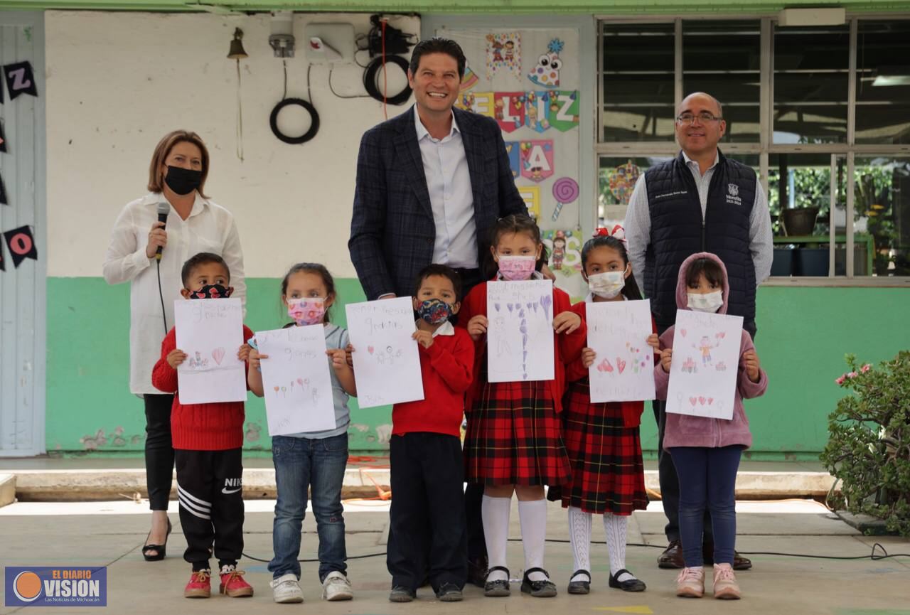 Alfonso Martínez inaugura obra municipal en el preescolar “Juana de Arco”