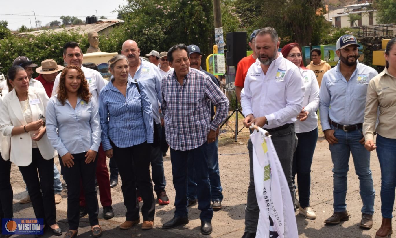 Cumple Luis Felipe, inicia rehabilitación de carretera Santa Gertrudis-La Escondida