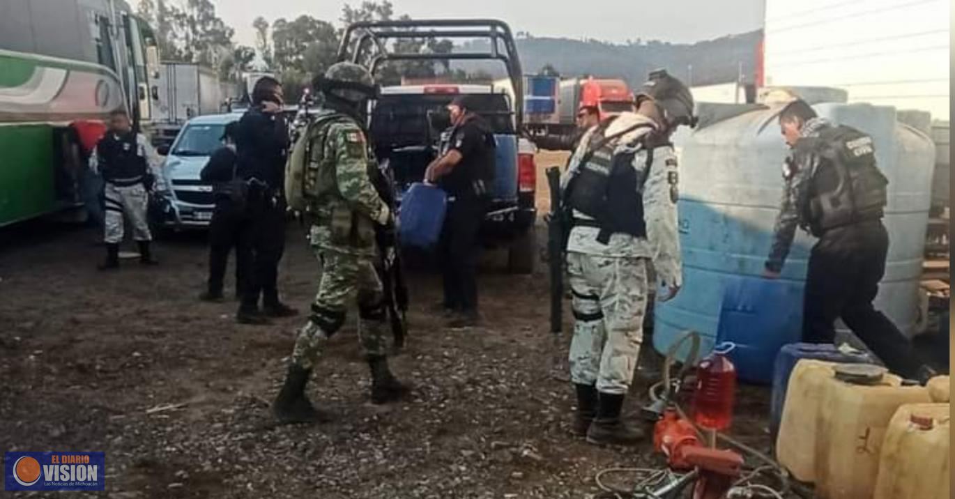 Fuerzas policíacas, asegura, 500 litros de gasolina