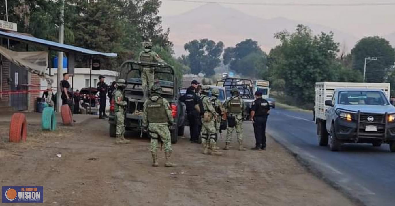 Se enfrentan civiles en Tangancícuaro; hay un muerto y camionetas baleadas